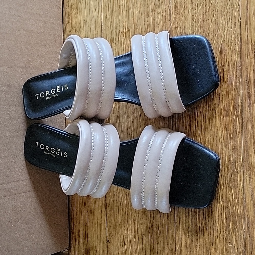 Nwot Torgeis Chenille Heels